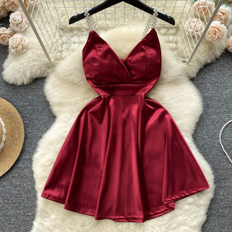 パールサテンのネグリジェ